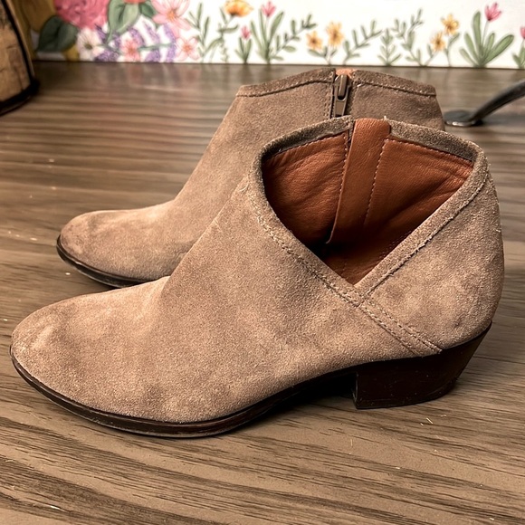 LUCKY BRAND  LEATHER BOOTIES 7 - Picture 3 of 16